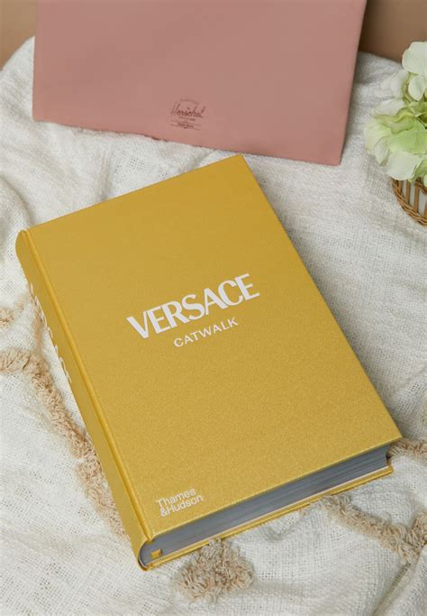 versace collection jeddah
